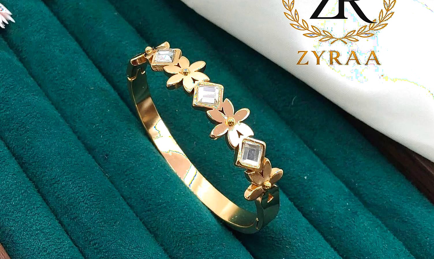 Daisy & Diamond Bangle by aambish Jwelles